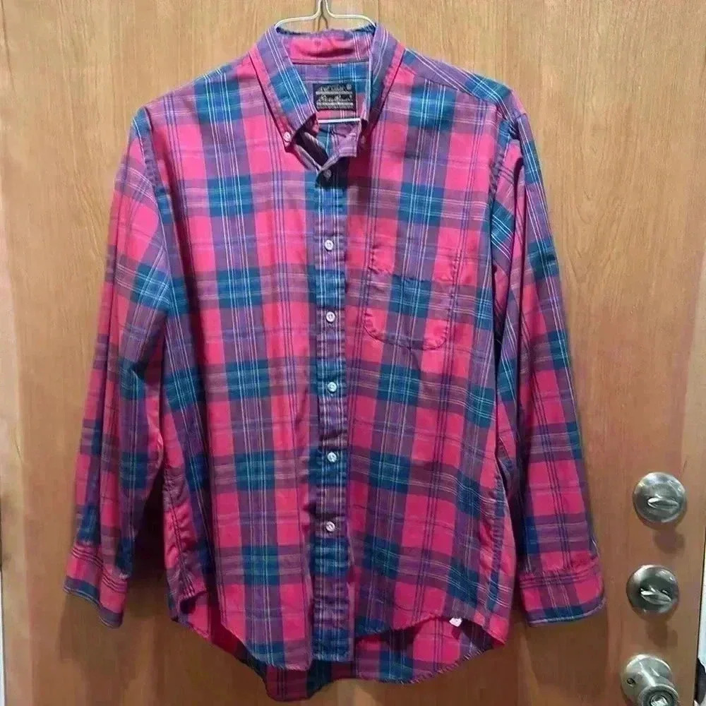 Eddie Bauer button-down collar, shirt, size large